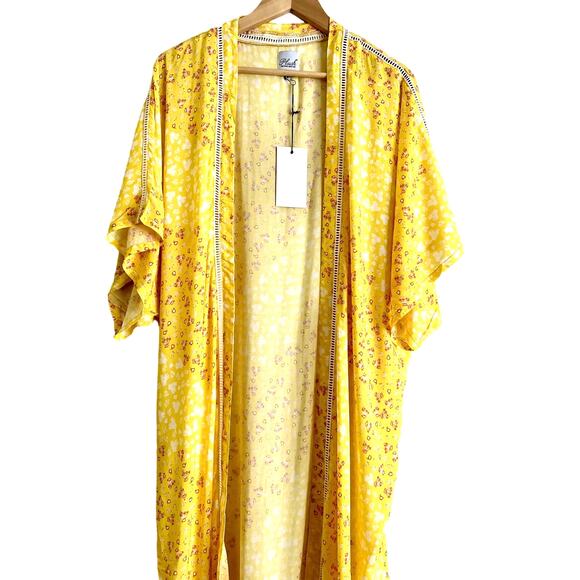 Revolve Ultra Soft Plush Kimono Yellow-Size M/L-NWT-Floral Design - Picture 6 of 11